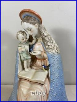 12 1/2 h Hummel Goebel #10/3 Flower Madonna Open Halo Full Bee Germany Figurine 12 1/2 h Hummel Goebel #10/3 Flower Madonna Open Halo Full Bee Germany Figurine