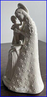 1950's MJ HUMMEL GOEBEL 10/1 FLOWER MADONNA AND CHILD bird Jesus WHITE HALO