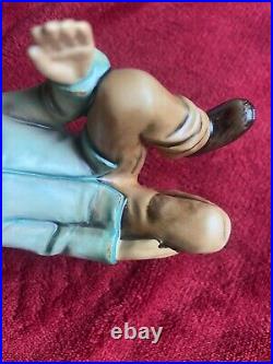1951 Goebel Hummel Nativity Kneeling Shepherd Boy Porcelain Figurine 214 /G