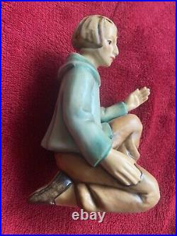 1951 Goebel Hummel Nativity Kneeling Shepherd Boy Porcelain Figurine 214 /G