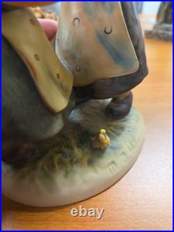 1963 Hummel Goebel Figurine #353/3 Spring Dance Mt Cond No Cracking Or Chipping