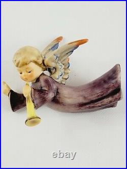 1964 Goebel Hummel Nativity Flying Angel with Horn Ornament 366/1