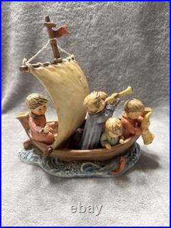 1992 Goebel Hummel Figurine Land in Sight #09457 WithMedal Limited Edition COA