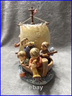 1992 Goebel Hummel Figurine Land in Sight #09457 WithMedal Limited Edition COA