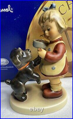 2001 Goebel Hummel PUPPY PAUSE Figurine Hum 2032 #1643 MIB Girl & Dog