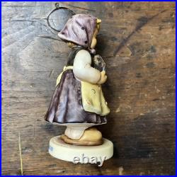 2003 Hummel Figurine A Heartfelt Gift #856 Signed Limited Edition With Tin & COA