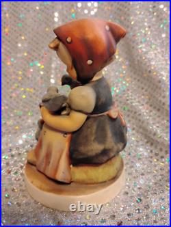 Cinderella - Goebel Hummel Figurine #337 TMK5 RARE EYES OPEN VERSION Cinderella - Goebel Hummel Figurine #337 TMK5 RARE EYES OPEN VERSION