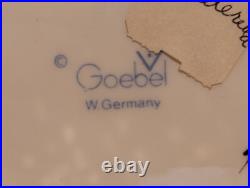 Cinderella - Goebel Hummel Figurine #337 TMK5 RARE EYES OPEN VERSION Cinderella - Goebel Hummel Figurine #337 TMK5 RARE EYES OPEN VERSION