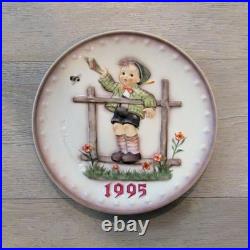 Complete 1971-1995 GOEBEL MJ / M J / M I HUMMEL Annual (25) Plate Set NO Boxes