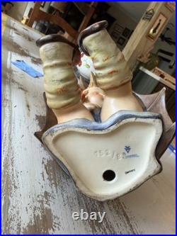 DEFECTIVE Vintage Goebel Hummel Figurine UMBRELLA GIRL Hum 152IIB TMK4 W G3D