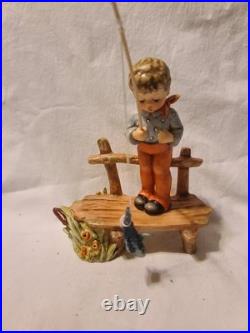 (D) VINTAGE Goebel M. J Hummel Figurine #566 THE ANGLER / Der Angler