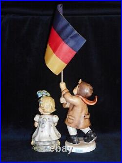 GOEBEL HUMMELS #619 GARDEN'S GIFT First Issue 2004 & #739/1 CALL TO GLORY 1 FLAG