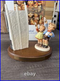 GOEBEL HUMMEL #83. 1994 BERLIN AIRLIFT MEMORIAL 02946 of 25,000 SIGNED BY ARTIST