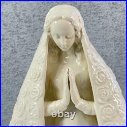 GOEBEL HUMMEL White Porcelain Praying Madonna West Germany HM 55 13 Floral Cape