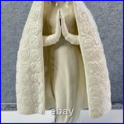 GOEBEL HUMMEL White Porcelain Praying Madonna West Germany HM 55 13 Floral Cape