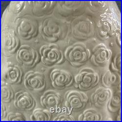 GOEBEL HUMMEL White Porcelain Praying Madonna West Germany HM 55 13 Floral Cape