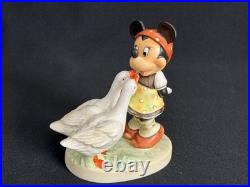 Goebel Disney Minnie Goose Girl Signed by # 1 MASTER PAINTER 2004 Rare & EXC