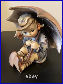 Goebel HUMMEL 5 UMBRELLA BOY 152/0 A & UMBRELLA GIRL 152/0 B Germany 1957