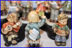 Goebel Hummel 11 Figurines, Kinder Choir, 4 Piece Stand, Light Post