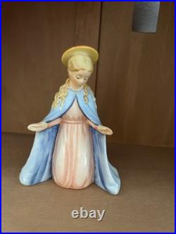 Goebel Hummel 12 piece Nativity set
