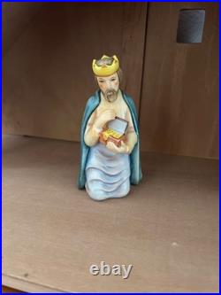 Goebel Hummel 12 piece Nativity set