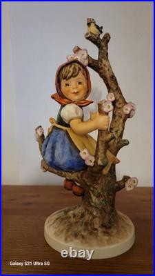 Goebel Hummel 141/V TMK#4 10 1964-1972 Apple Tree Girl Goebel Hummel 141/V TMK#4 10 1964-1972 Apple Tree Girl