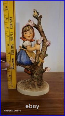 Goebel Hummel 141/V TMK#4 10 1964-1972 Apple Tree Girl Goebel Hummel 141/V TMK#4 10 1964-1972 Apple Tree Girl