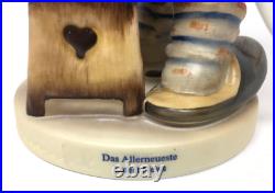 Goebel Hummel 184 Latest News Stars and Stripes TMK7 Figurine with COA Mint in Box