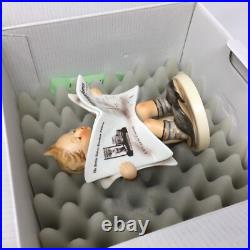 Goebel Hummel 184 Latest News Stars and Stripes TMK7 Figurine with COA Mint in Box