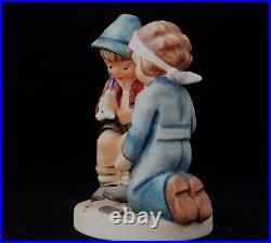 Goebel Hummel 1972 The Little Nurse #376 Figurine