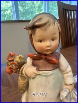 Goebel Hummel 204 Weary Wanderer TMK2 Full Bee No Lashes W Germany 6 Figurine