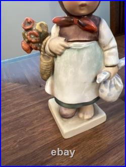 Goebel Hummel 204 Weary Wanderer TMK2 Full Bee No Lashes W Germany 6 Figurine