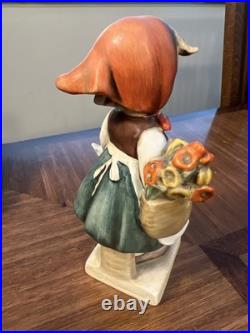 Goebel Hummel 204 Weary Wanderer TMK2 Full Bee No Lashes W Germany 6 Figurine