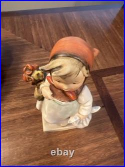 Goebel Hummel 204 Weary Wanderer TMK2 Full Bee No Lashes W Germany 6 Figurine
