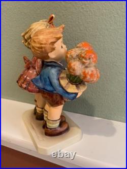 Goebel Hummel 50th Anniversary Figurine 1985 with Box # 416 The Love Lives On