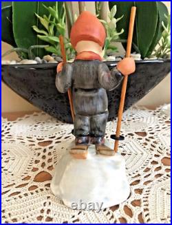 Goebel Hummel #59 SKIER TMK2 Full Bee-Wood Poles & Baskets (Discs) Goebel Hummel #59 SKIER TMK2 Full Bee-Wood Poles & Baskets (Discs)