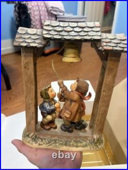 Goebel Hummel Artist Signed LET'S TELL THE WORLD Figurine #487 Century Collect
