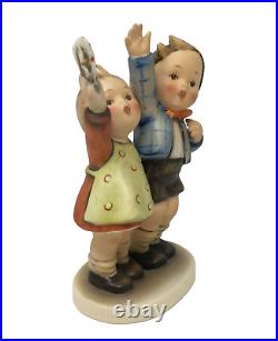 Goebel Hummel Auf Wiedersehen 153/0 Boy Wearing Green Hat Rare Figurine TMK2
