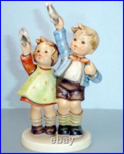 Goebel Hummel Auf Wiedersehen Boy & Girl Waving Goodbye 153/I TM5 Museum Archive