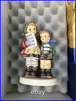 Goebel Hummel Christmas Duet 2280 Figurine Mint in Box