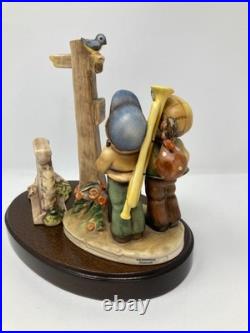 Goebel Hummel Crossroads & Berlin Wall 331 Military Freedom with Base Mint