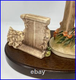 Goebel Hummel Crossroads & Berlin Wall 331 Military Freedom with Base Mint