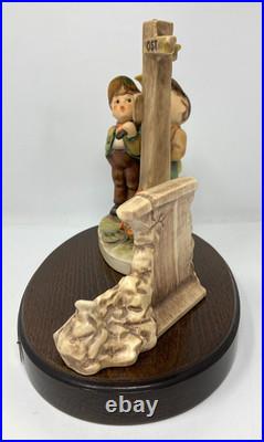 Goebel Hummel Crossroads & Berlin Wall 331 Military Freedom with Base Mint