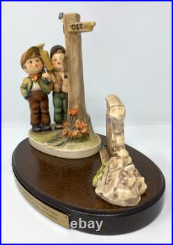 Goebel Hummel Crossroads & Berlin Wall 331 Military Freedom with Base Mint