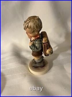 Goebel Hummel Figurine #80 Little Scholar