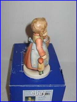 Goebel Hummel Figurine FORGET ME NOT #362/I TMK8 5.5 Tall withBox & COA MINT