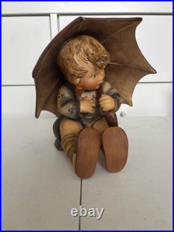Goebel Hummel Figurine Large Girl With Umbrella 152B 1951
