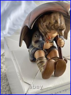 Goebel Hummel Figurine Umbrella Girl WithBox