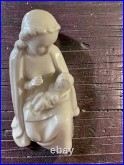 Goebel Hummel Flower Madonna & Child Ivory White Germany 10/1