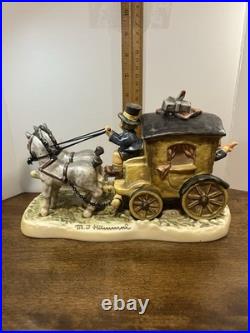 Goebel Hummel Fond Goodbye 660 Figurine